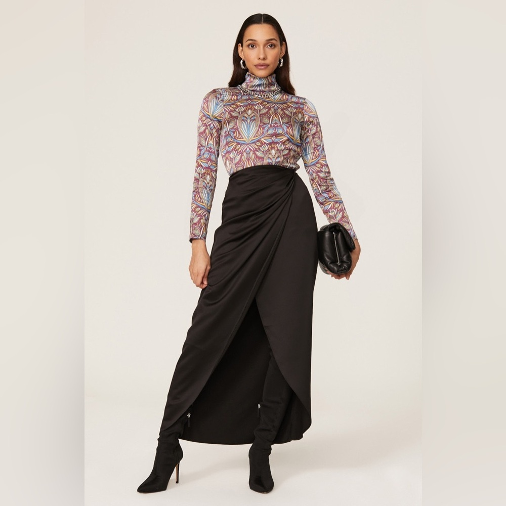 SFIZO Sfizio Art Deco Style Mockneck Top - Picture 6 of 14